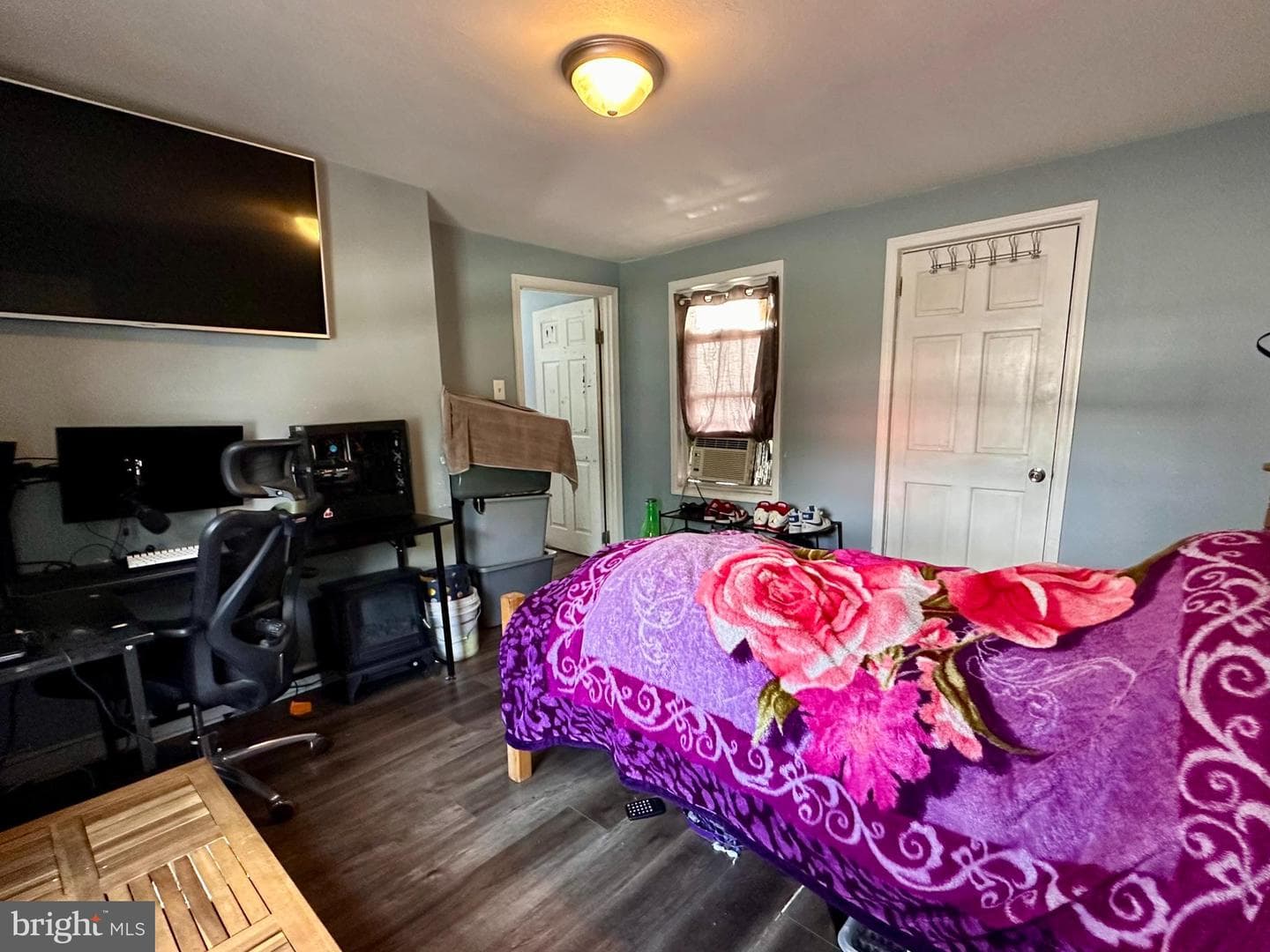 32 N York Street photo 12