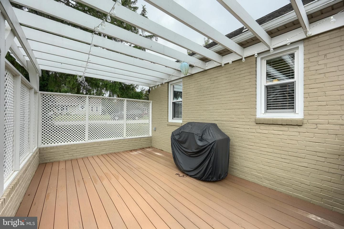 215 N Stephen Place photo 36