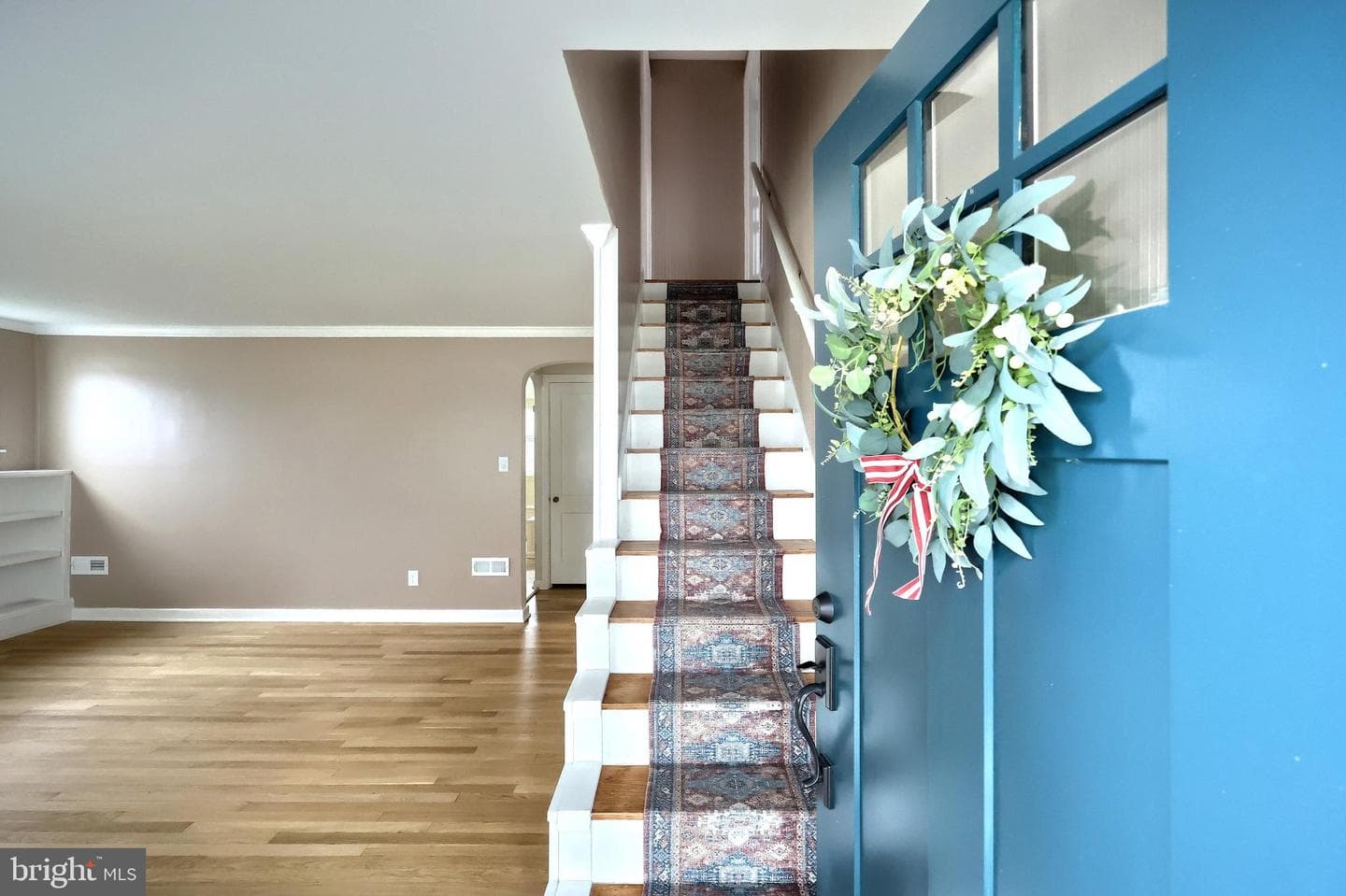 215 N Stephen Place photo 5