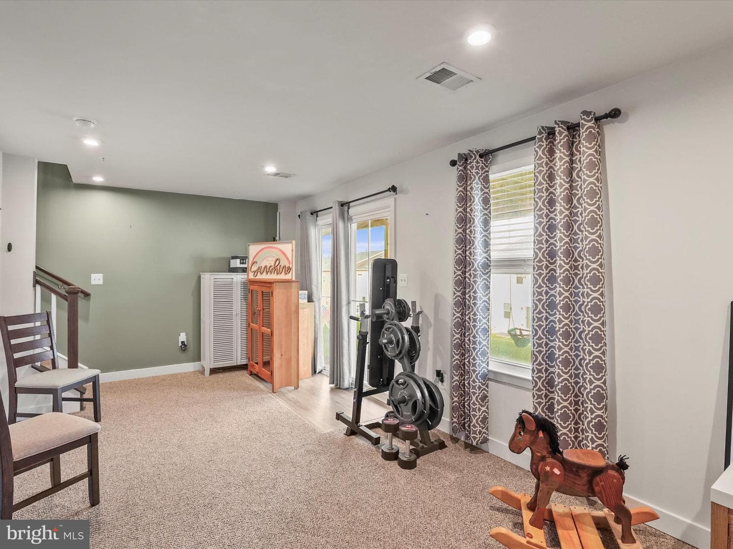 1138 Rosecroft Lane photo 31