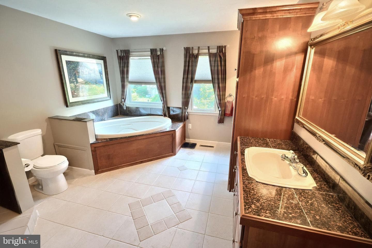 2415 Emiray Court photo 20