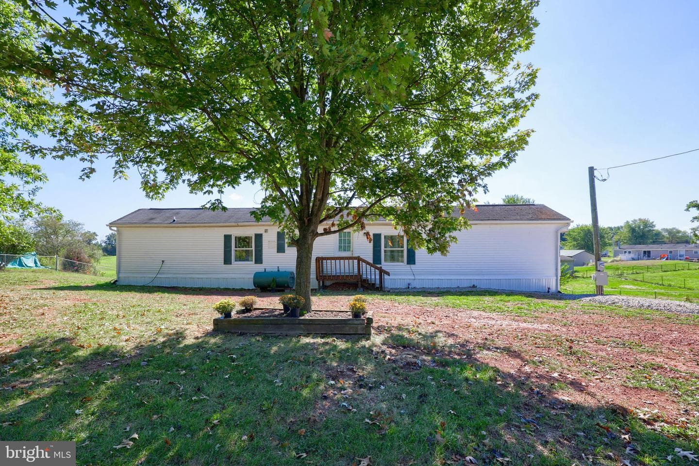 4391 Schoolhouse Road photo 3