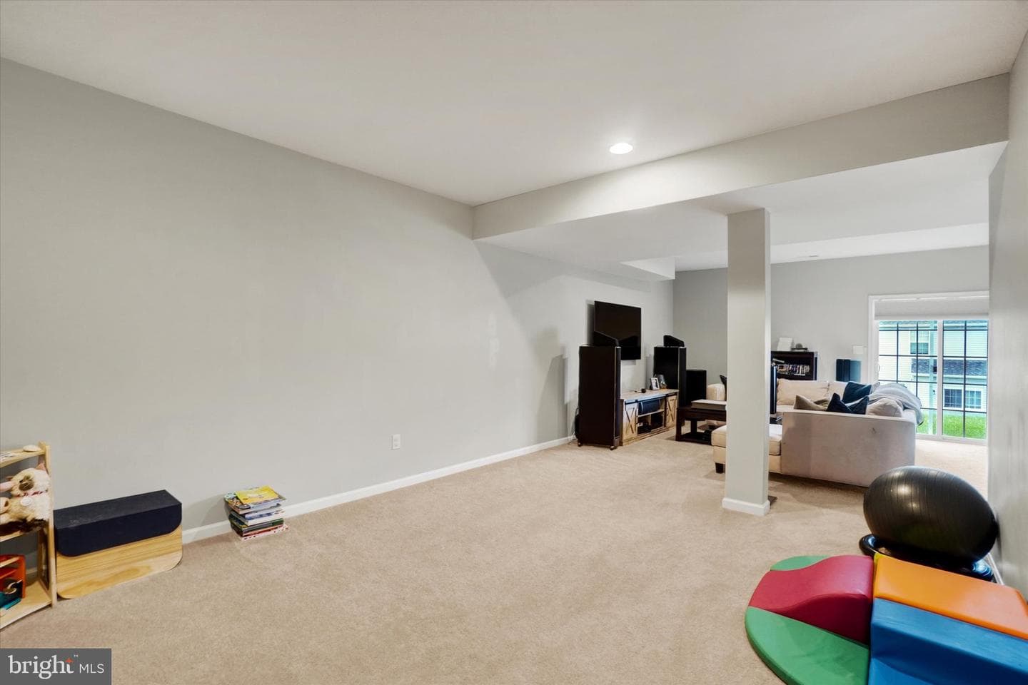 705 Seaton Drive photo 27