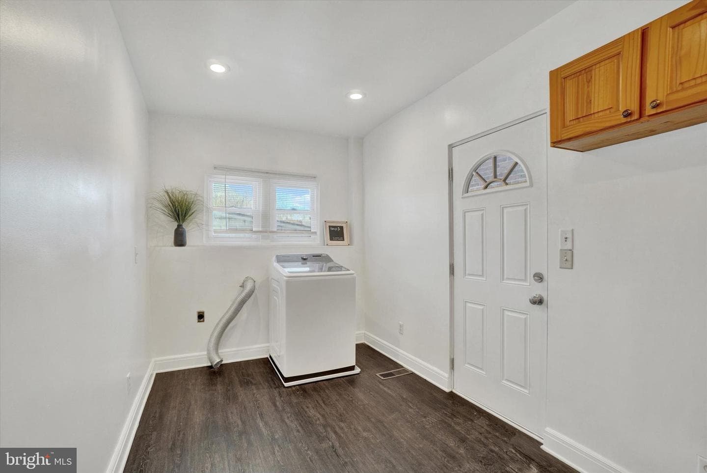 41 N West Street photo 10