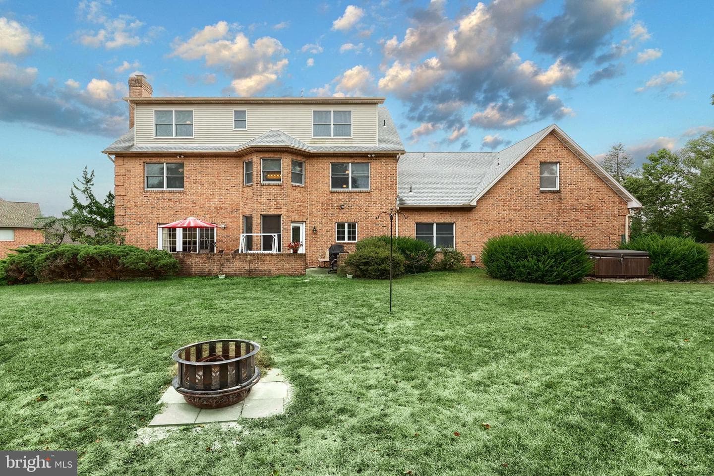 1425 Brittany Drive photo 16
