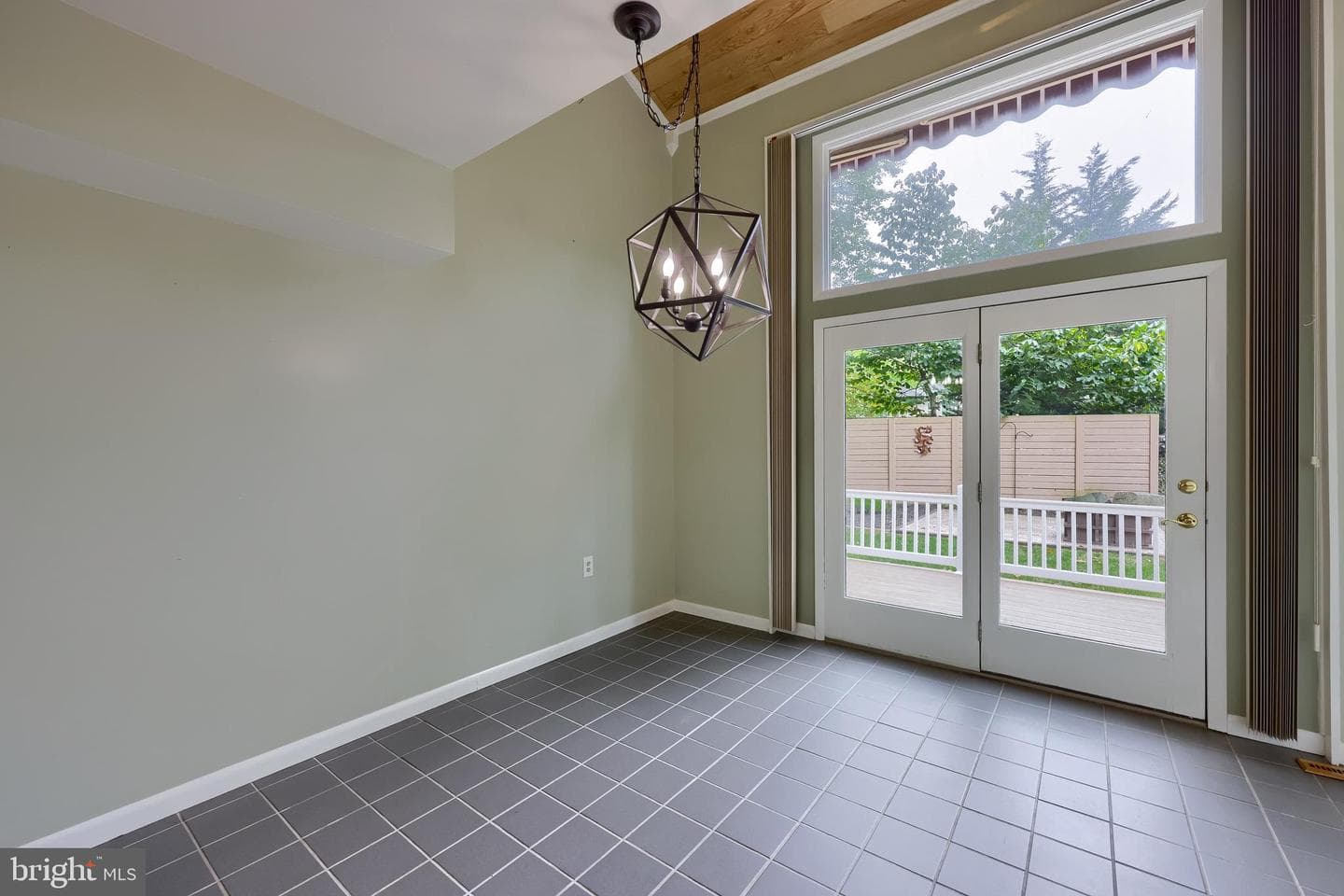 55 Deardorff Drive photo 32