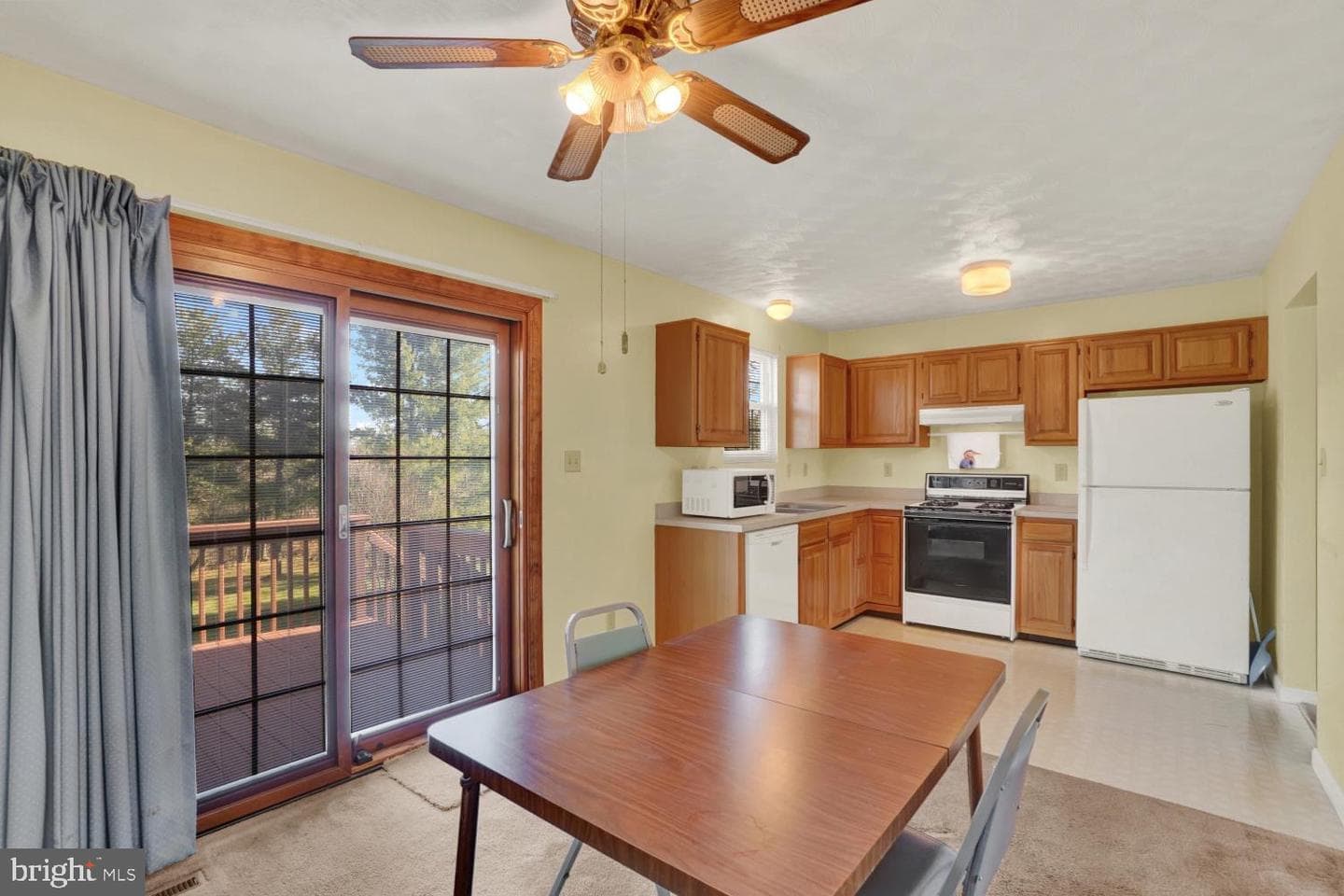94 Piston Court photo 12