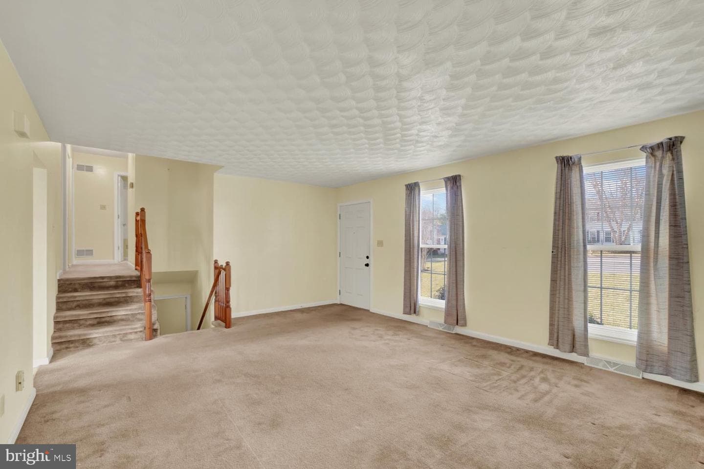 94 Piston Court photo 4