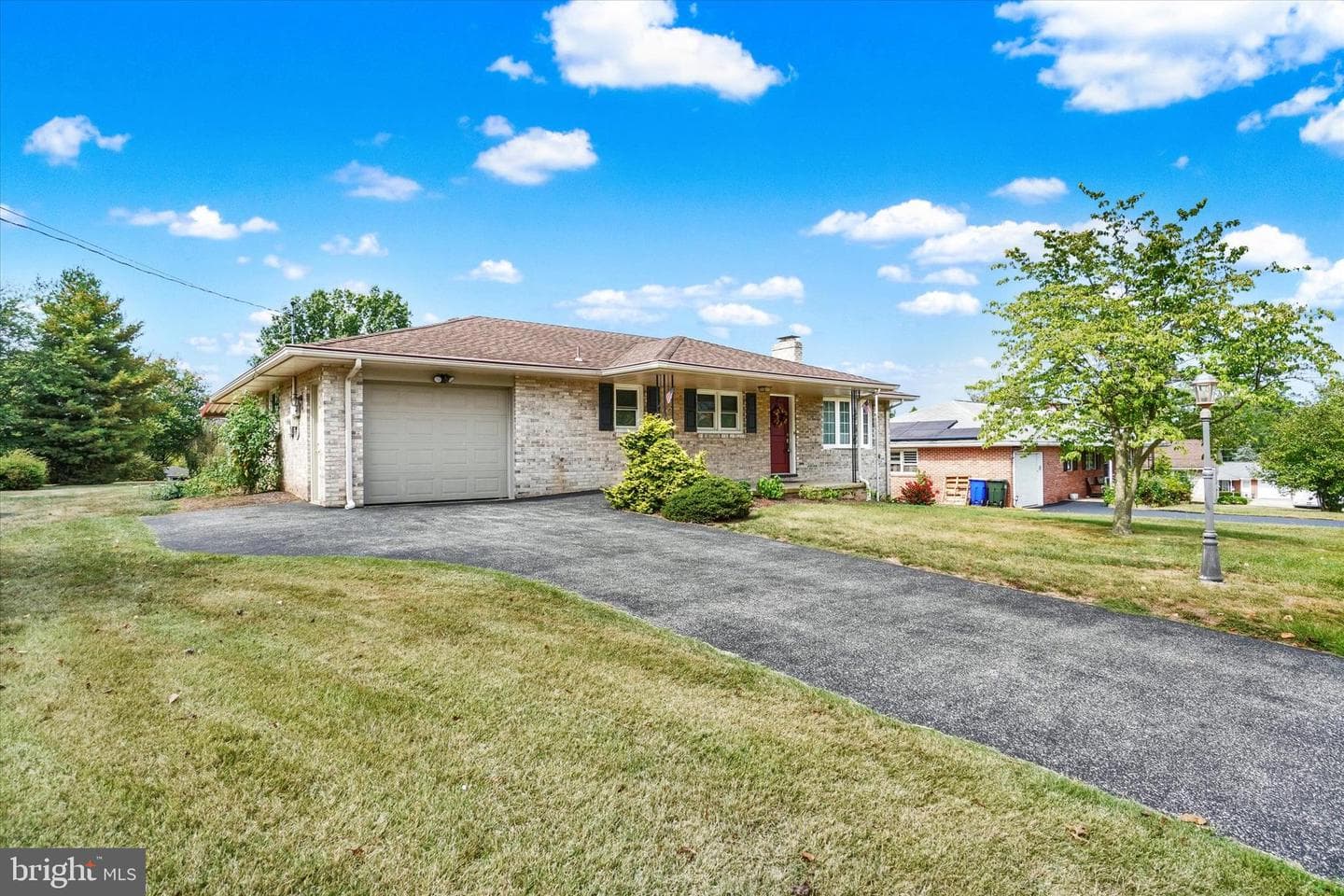 2154 Derry Road photo 2