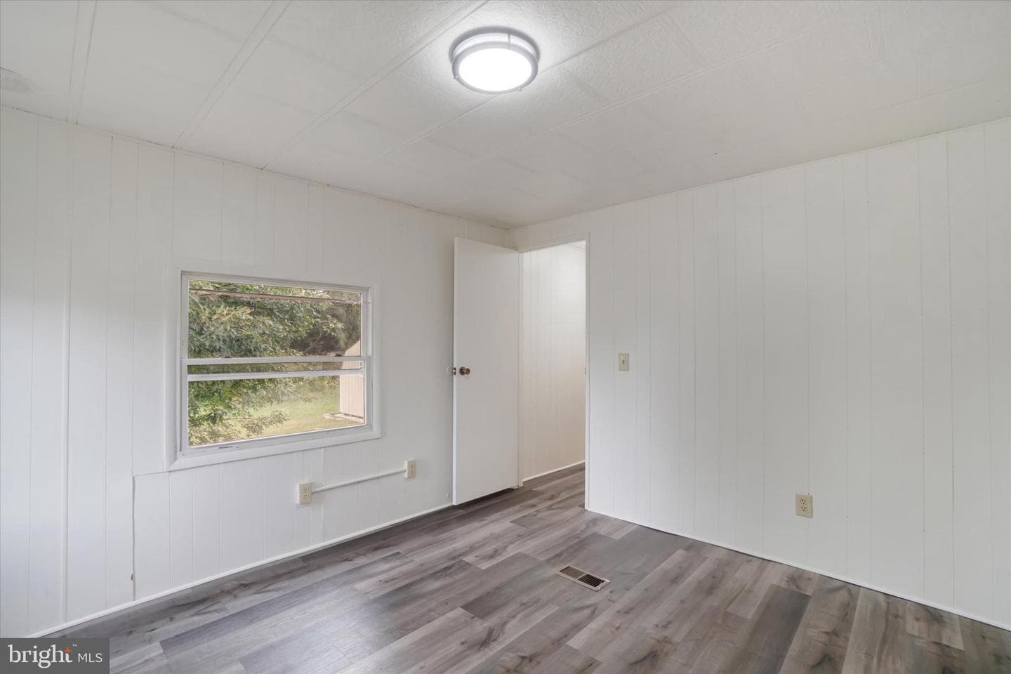 209 Holly Drive photo 17