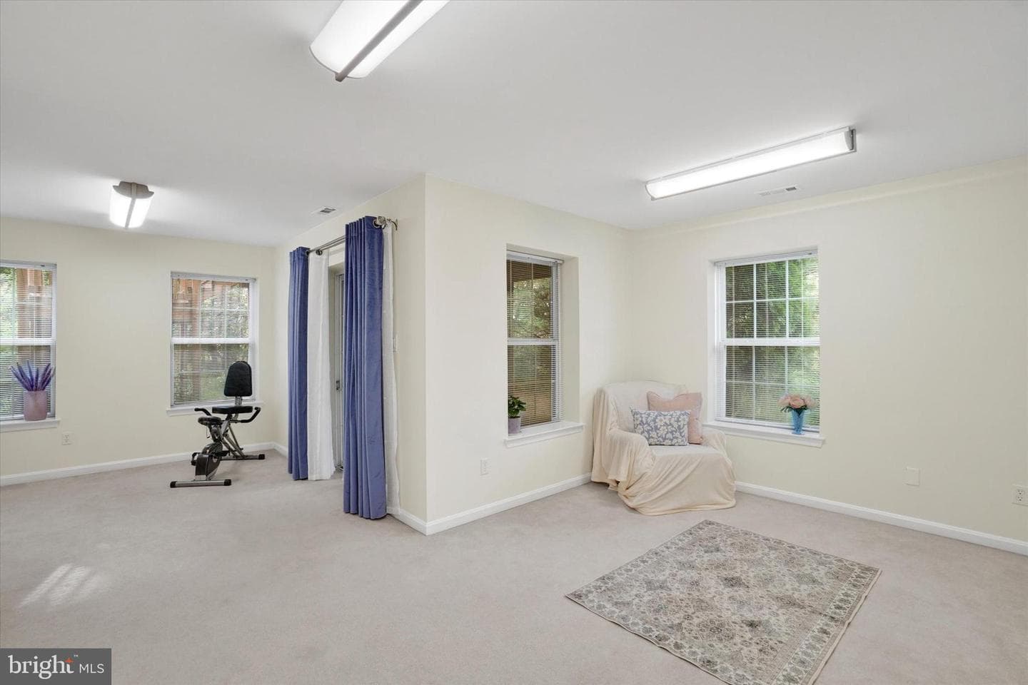 396 Bruaw Drive photo 22