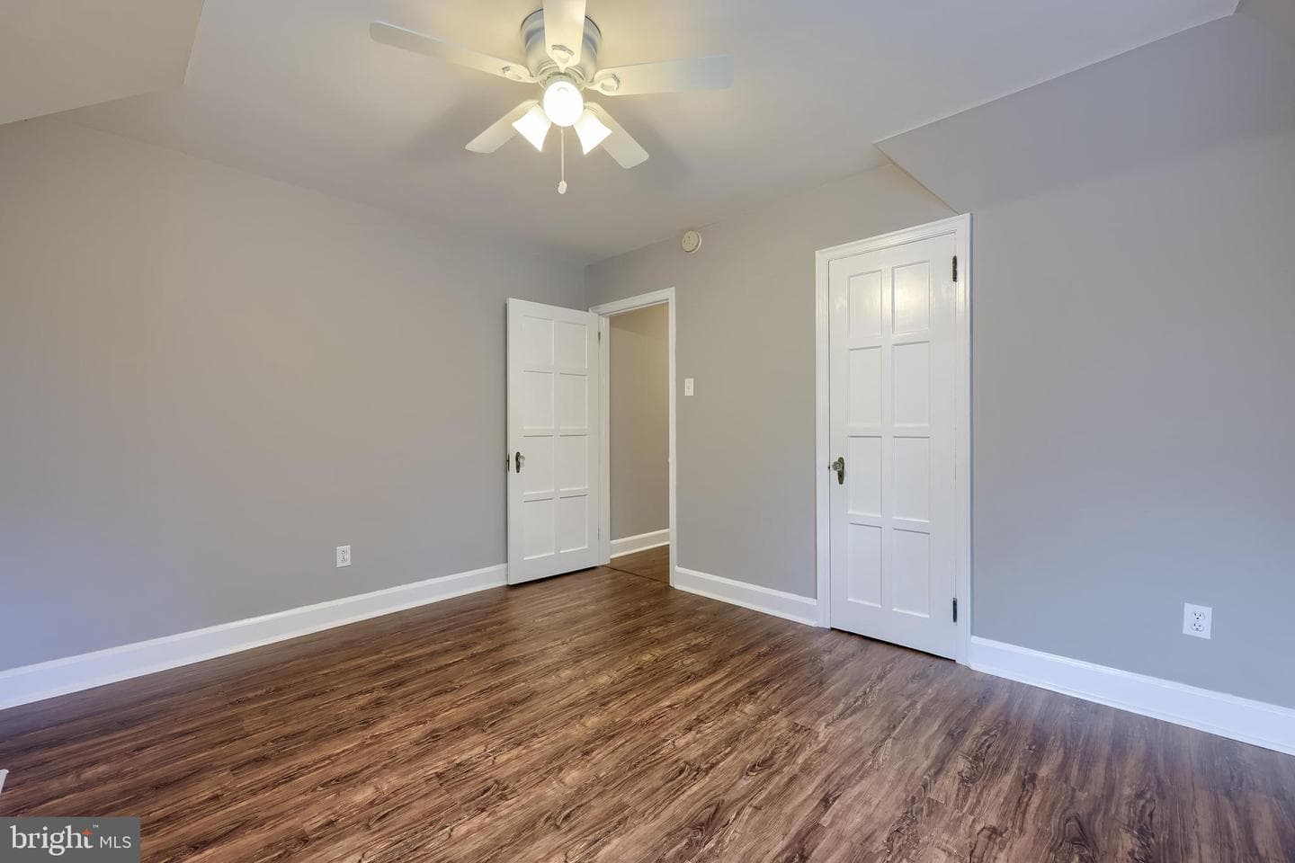 3205 Eastern Boulevard photo 28