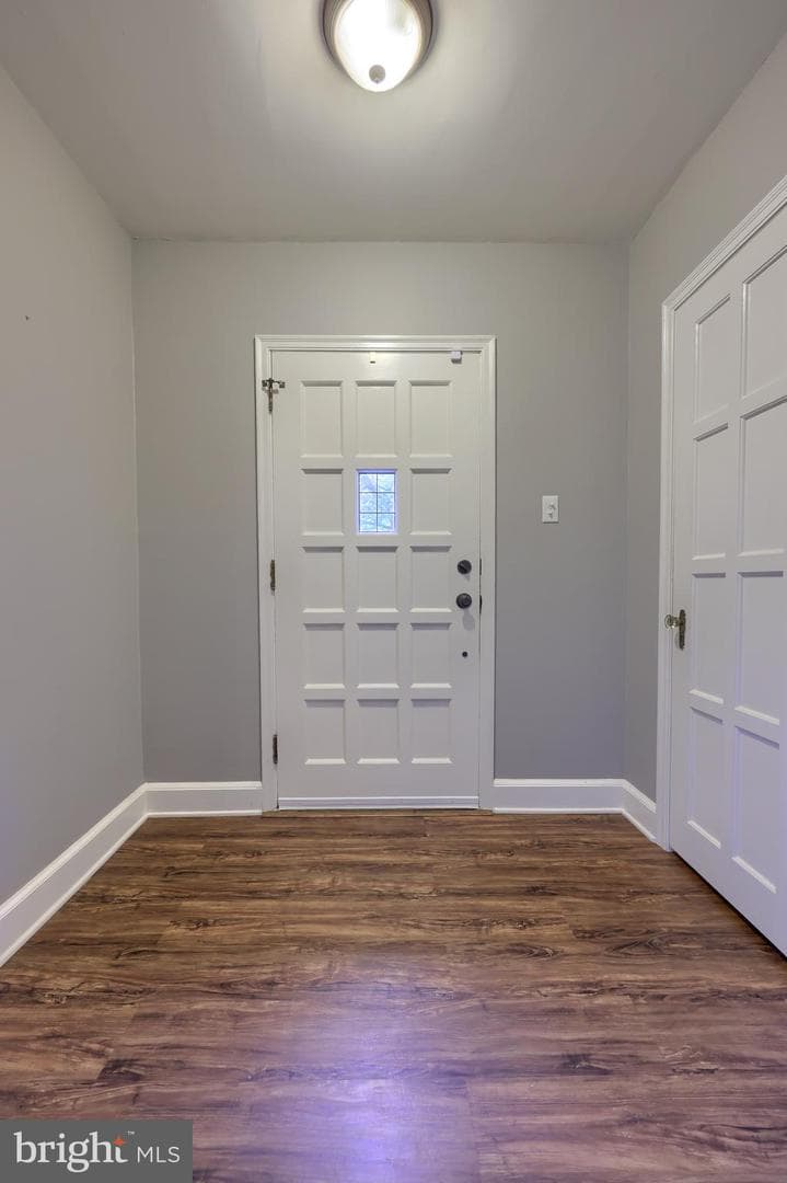 3205 Eastern Boulevard photo 5
