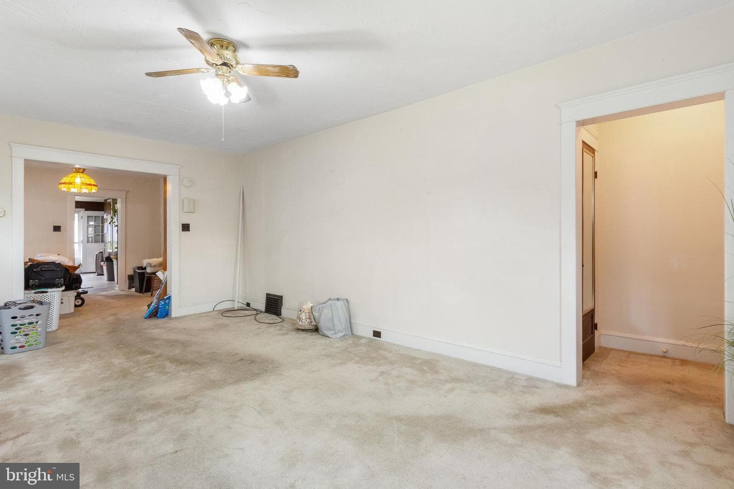324 E Pleasant Street photo 5