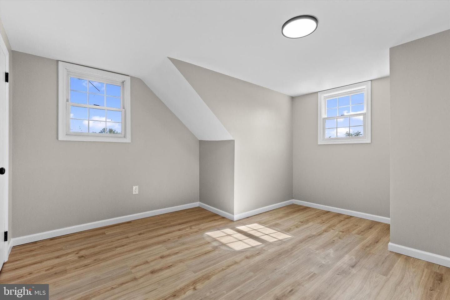 3738 Stuart Drive photo 19