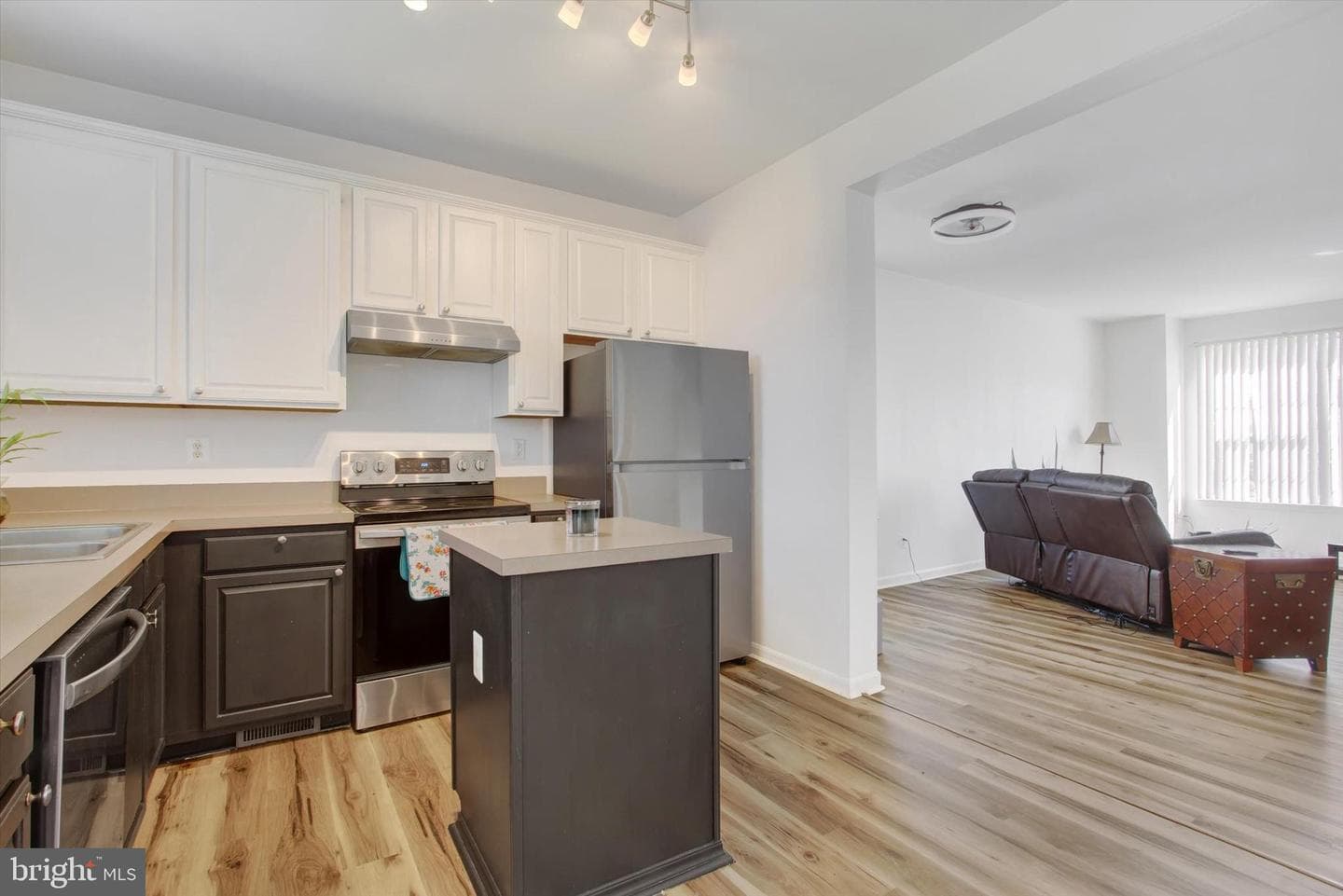 3816 Armory Lane #3816 photo 14