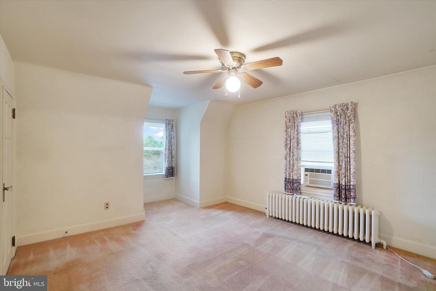 1351 Greenhill Road photo 16