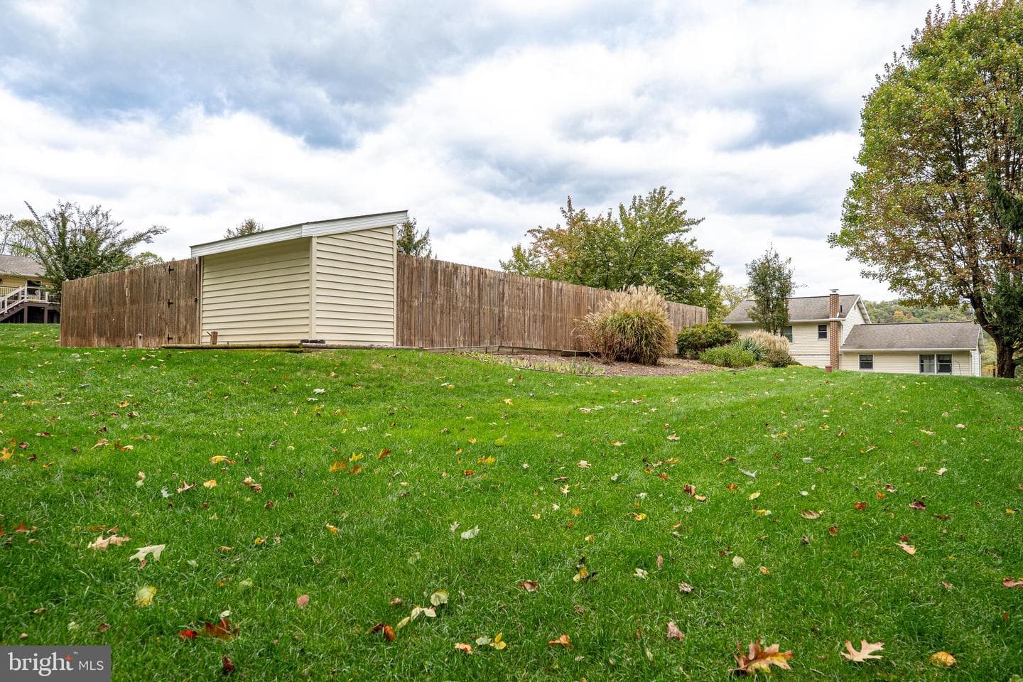 481 San Remo Place photo 33