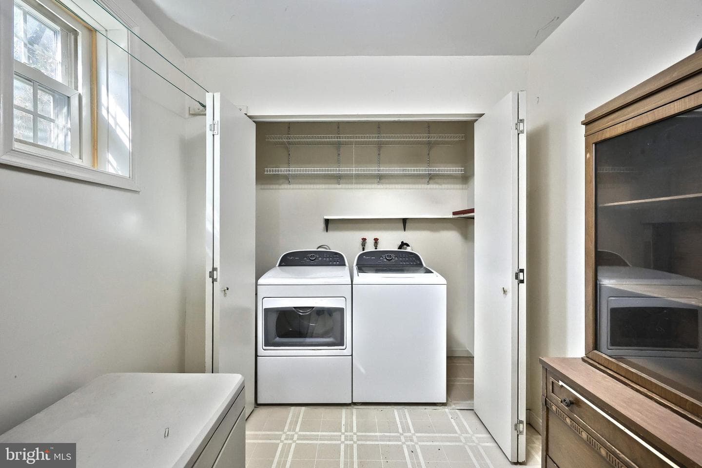 253 W Chestnut Street #11 photo 35