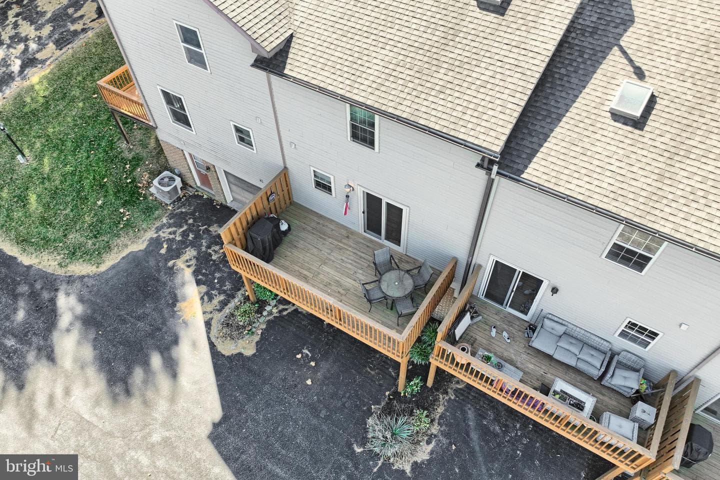 253 W Chestnut Street #11 photo 6
