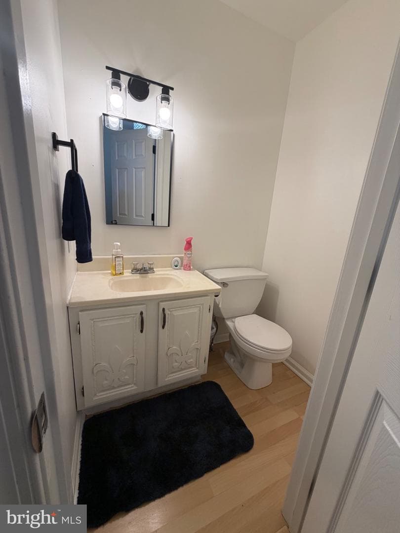 680 Robin Hill Circle photo 10