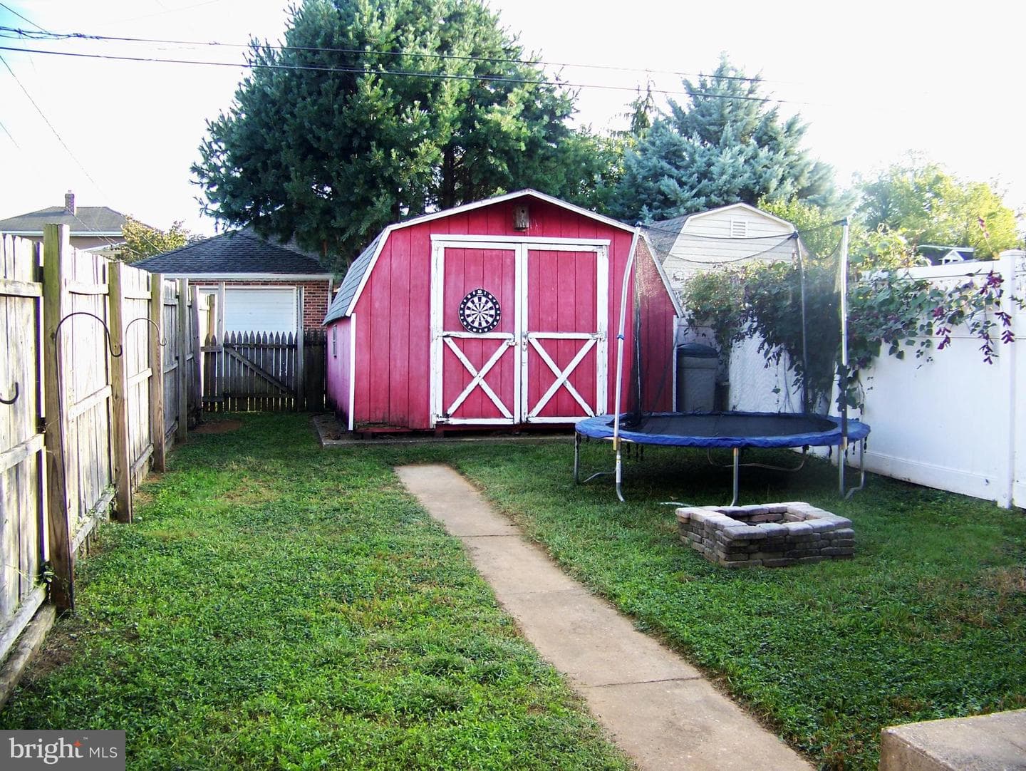 1562 Filbert Street photo 23