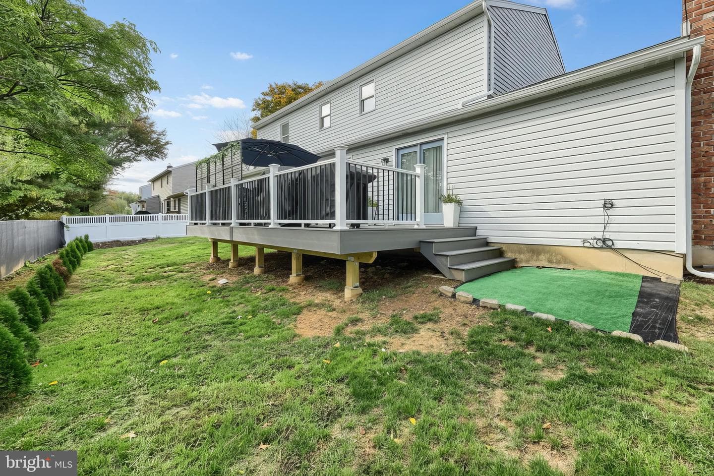 409 White Rose Lane photo 7