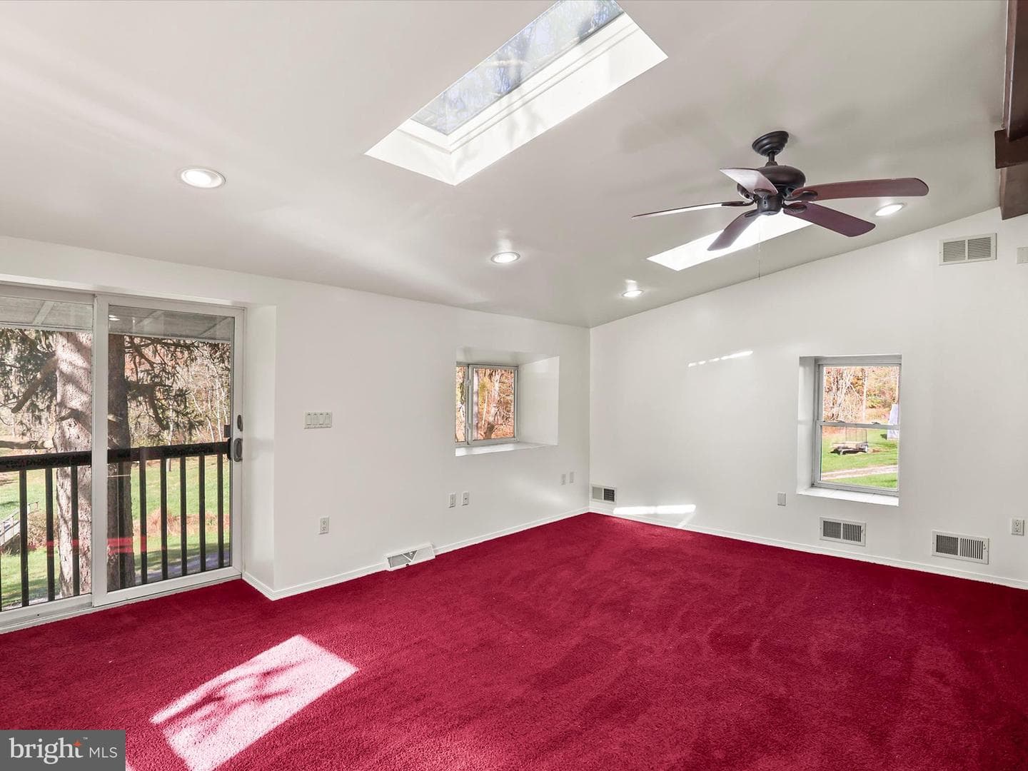 2122 W Springfield Road photo 34