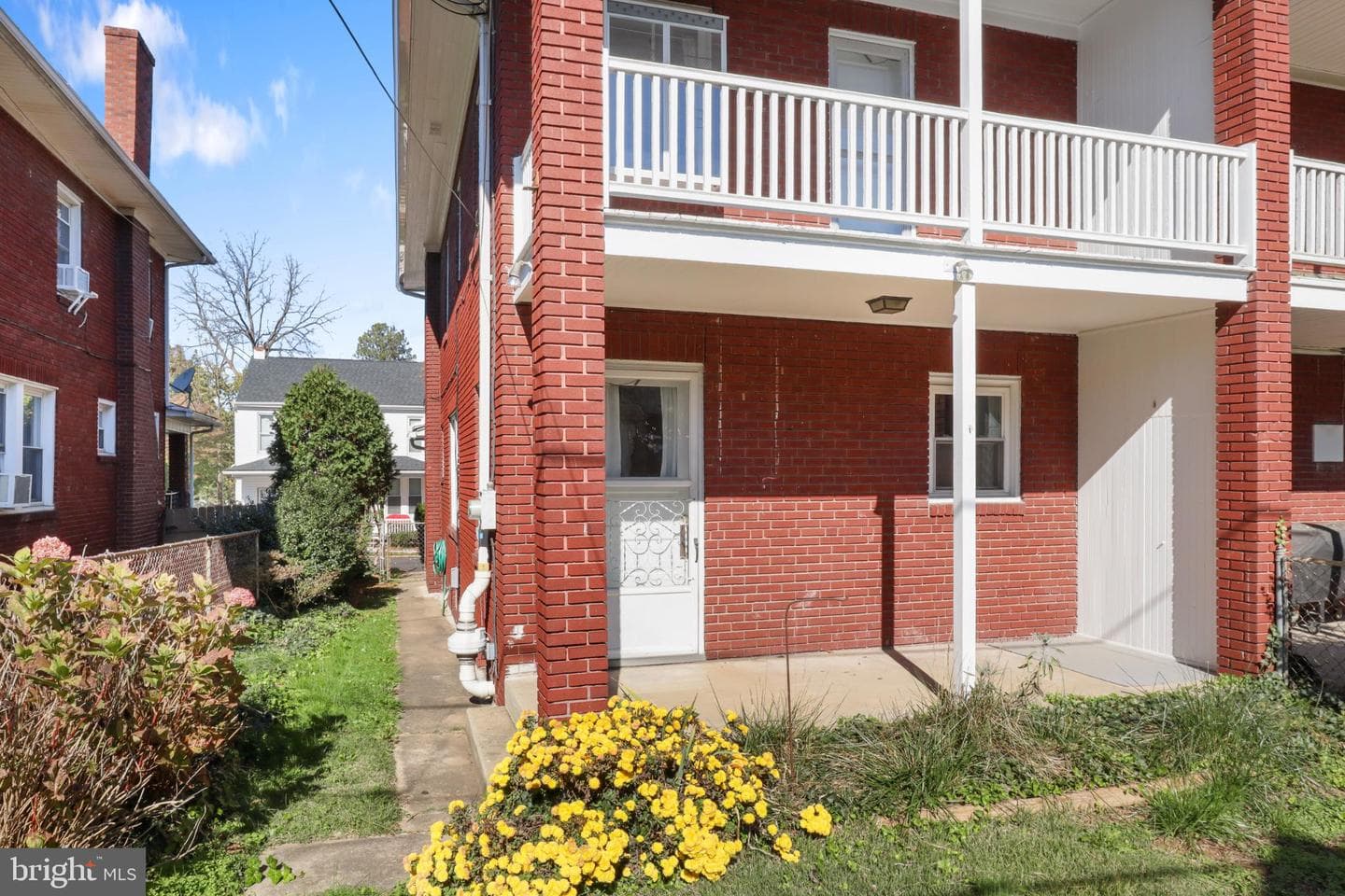522 Ludlow Avenue photo 24