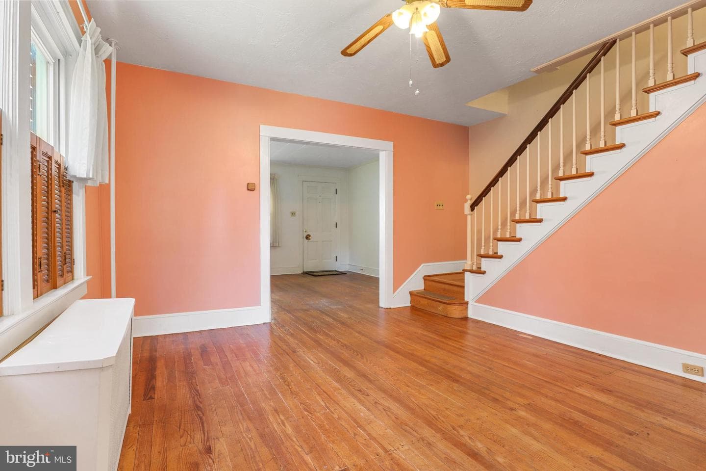 522 Ludlow Avenue photo 6