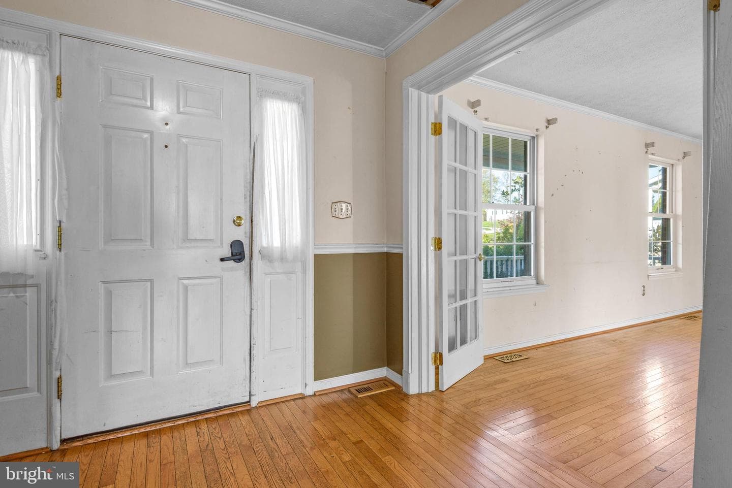 111 Penny Lane photo 3