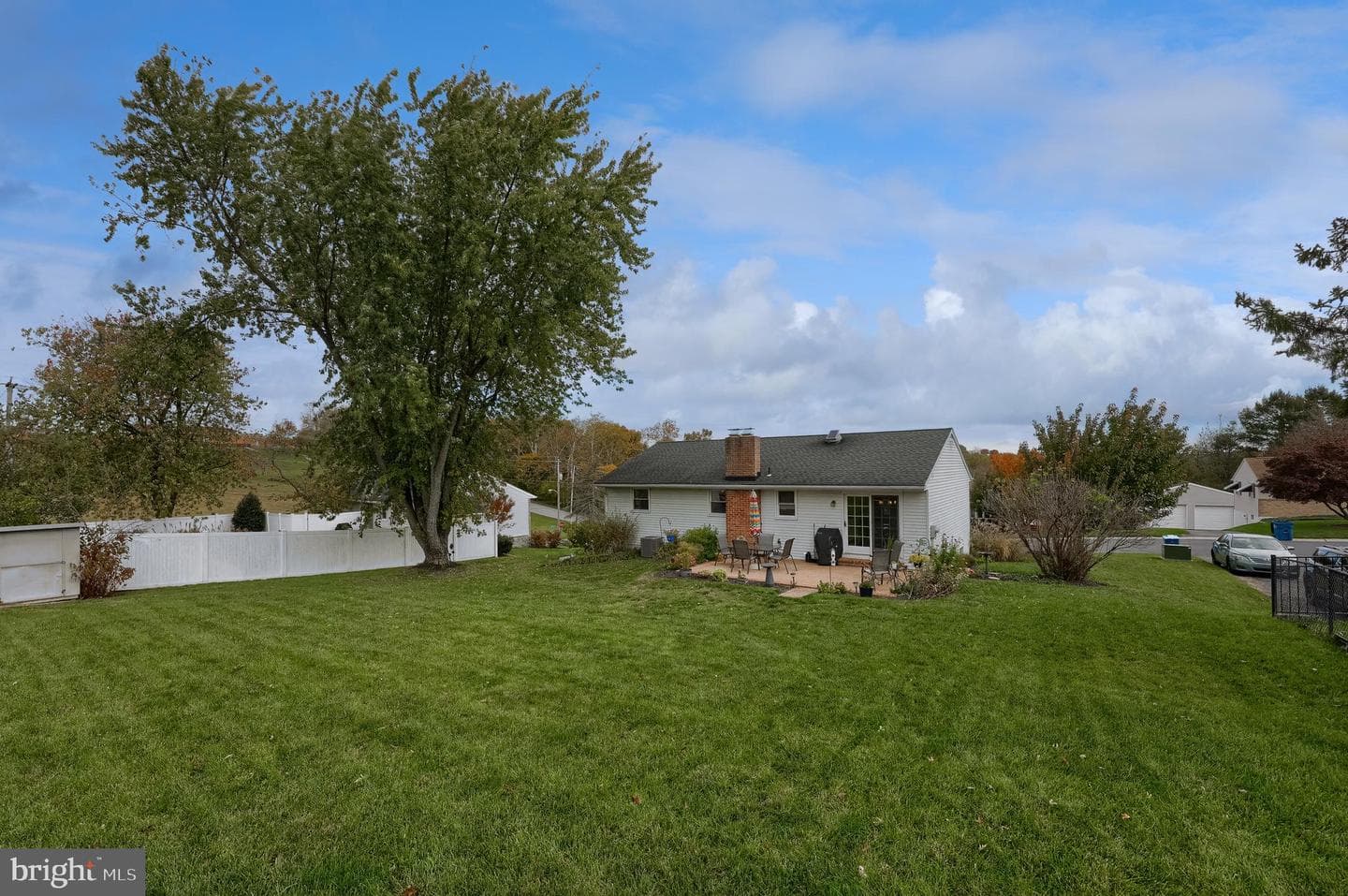 4 Logan Heights Road photo 2