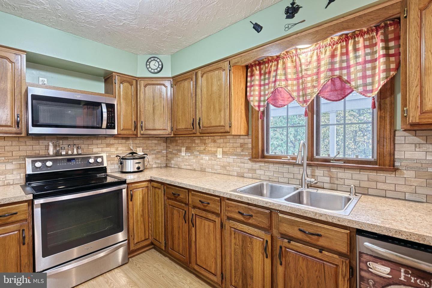 90 Buck Road photo 17
