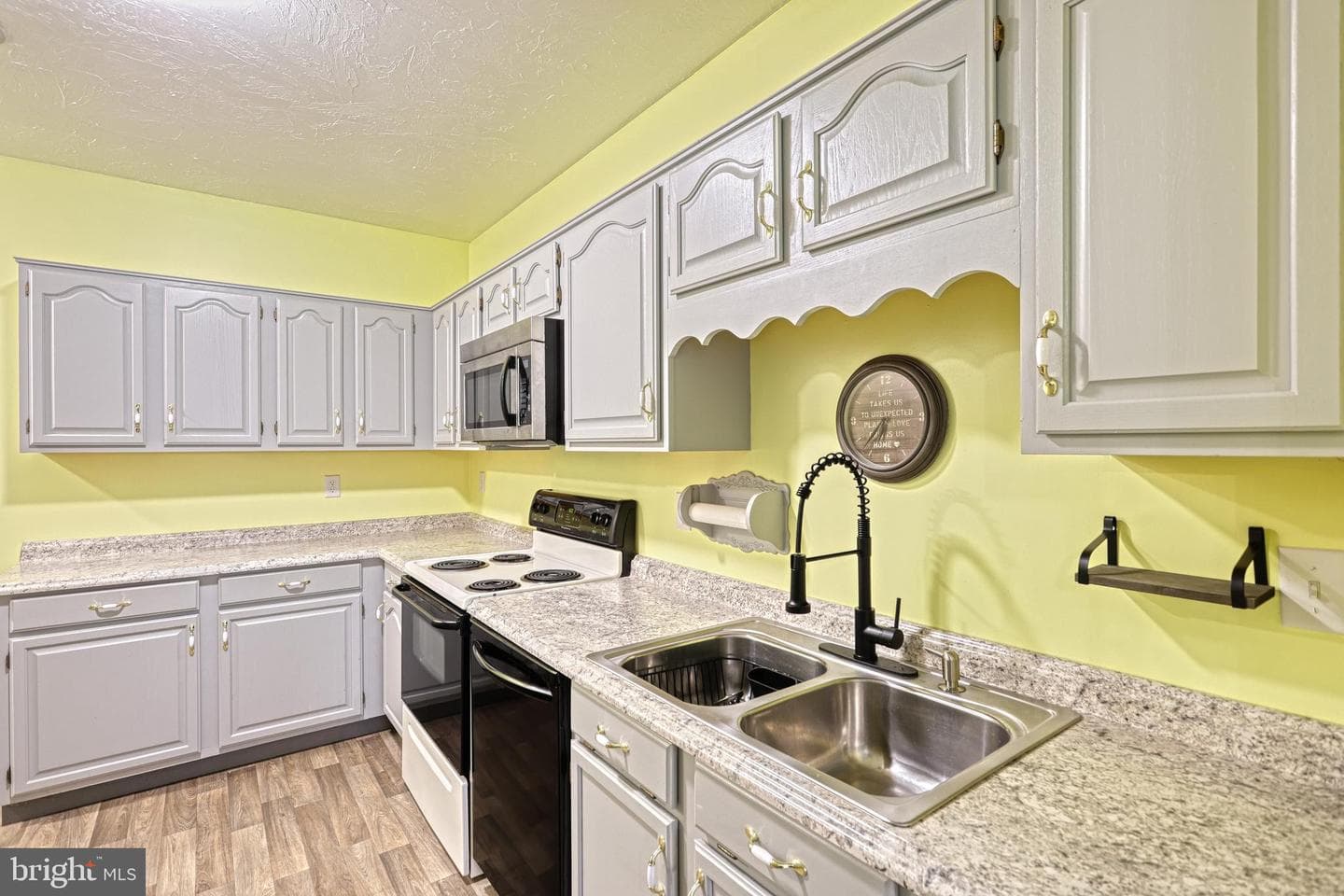 90 Buck Road photo 44