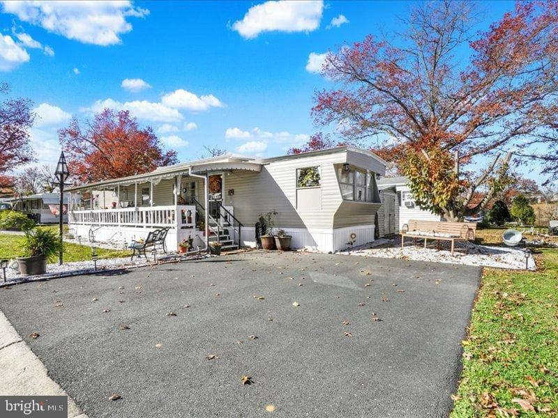 143 Pawnee Avenue photo 2