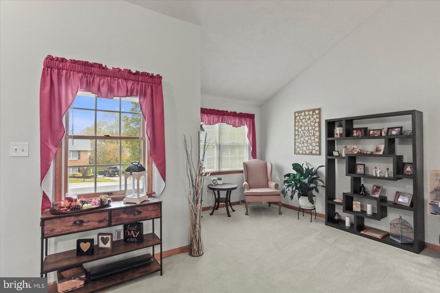 37 Magnolia Lane photo 11