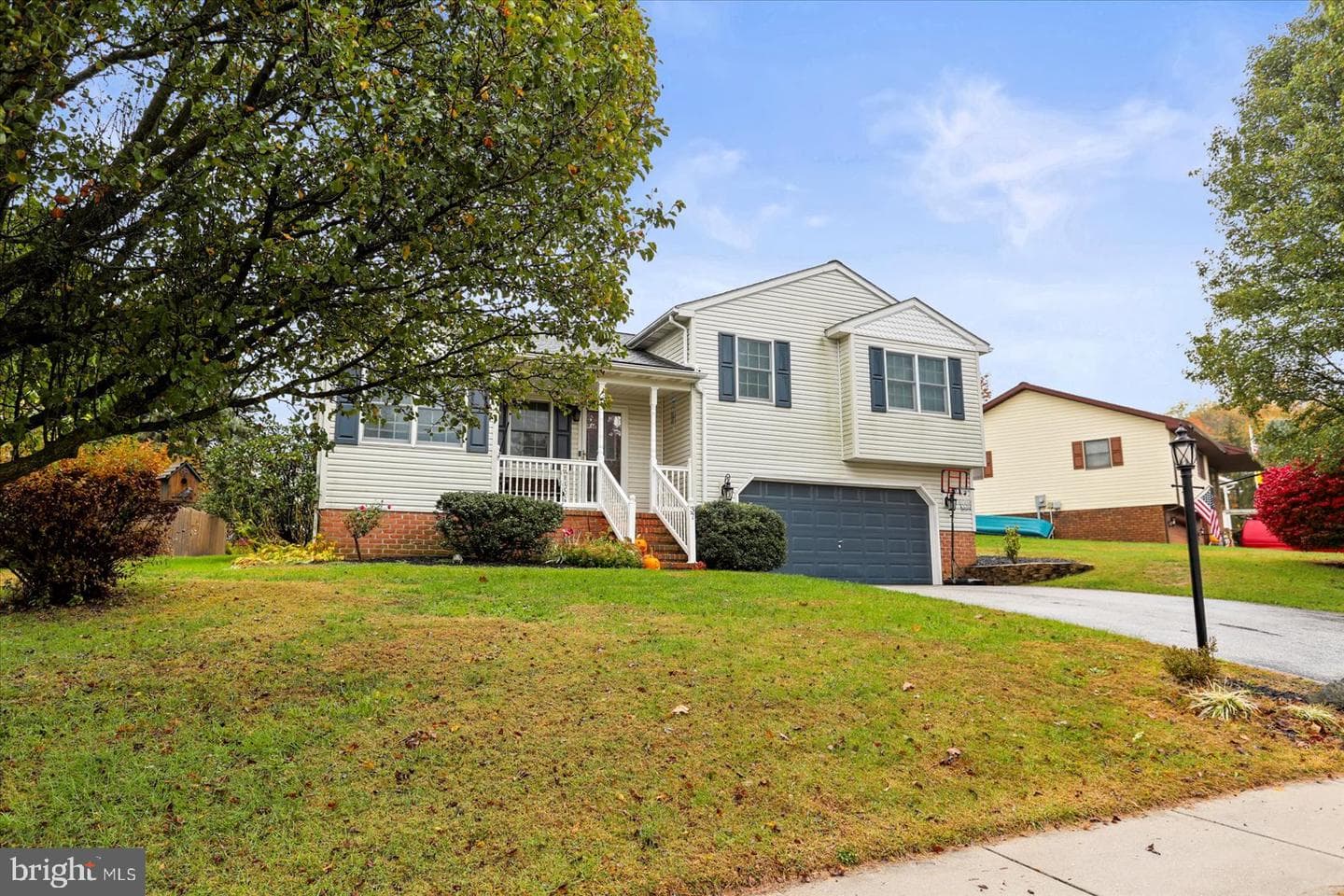 37 Magnolia Lane photo 3