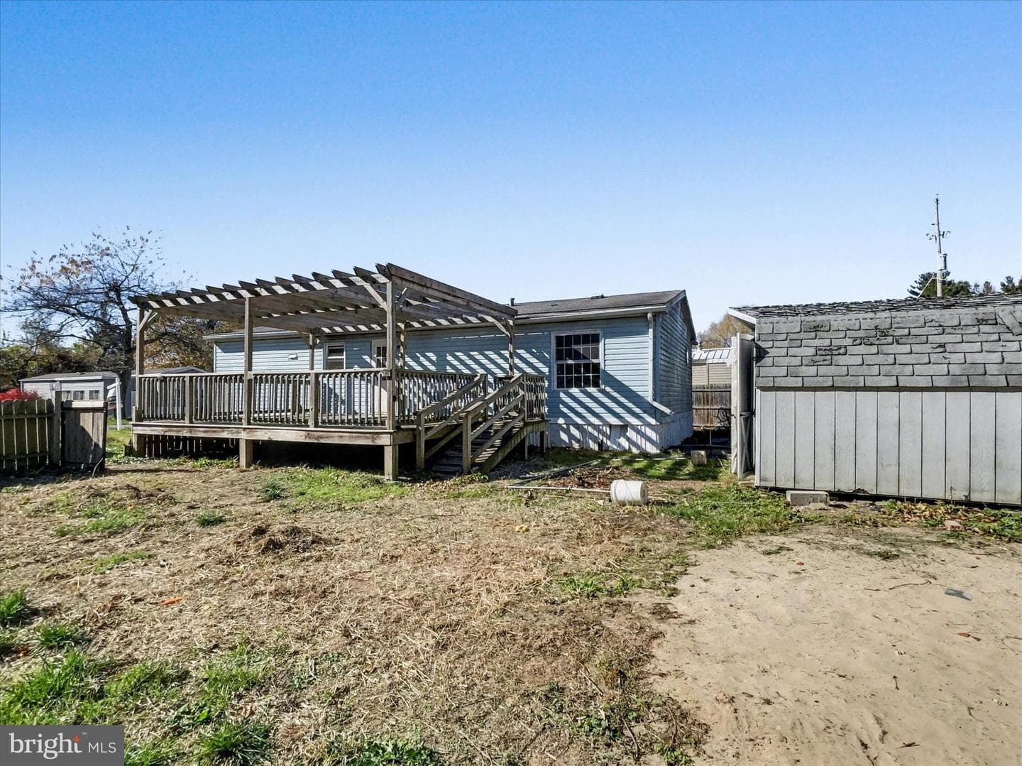 1680 Wood Crest Lane photo 2