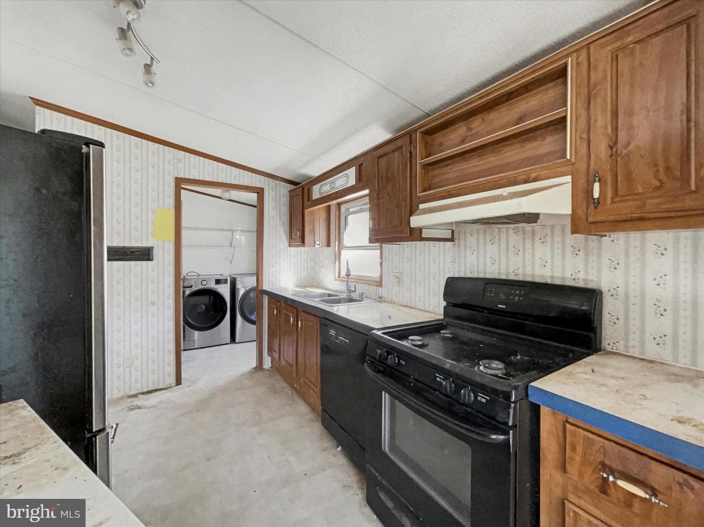 1680 Wood Crest Lane photo 9