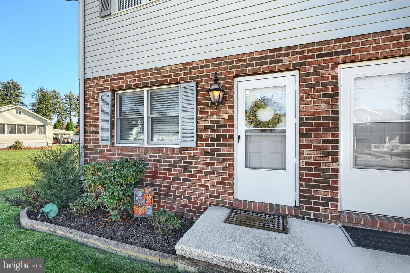319 Manor Street photo 9