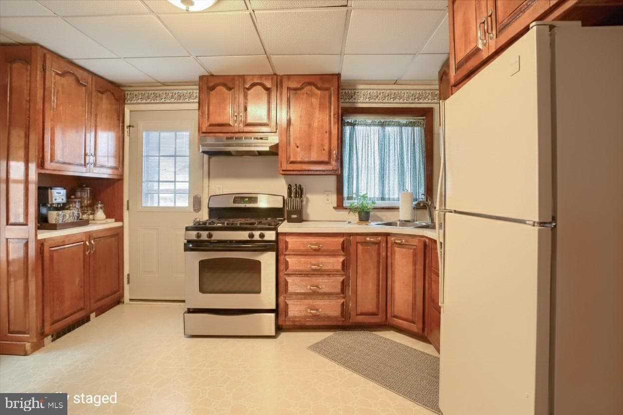 504 N Highland Avenue photo 11