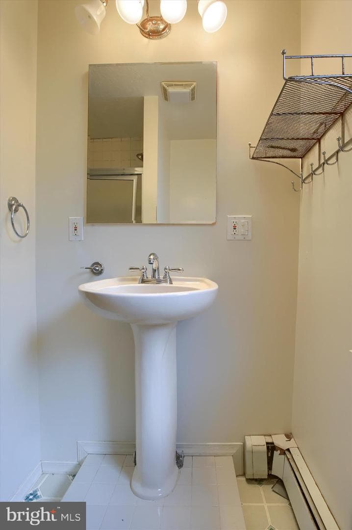 504 N Highland Avenue photo 23