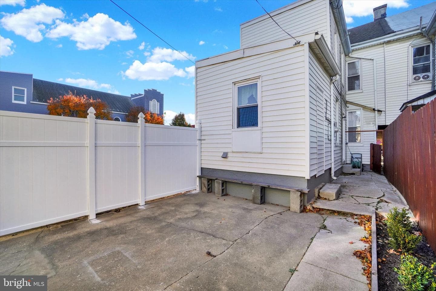507 Vander Avenue photo 20