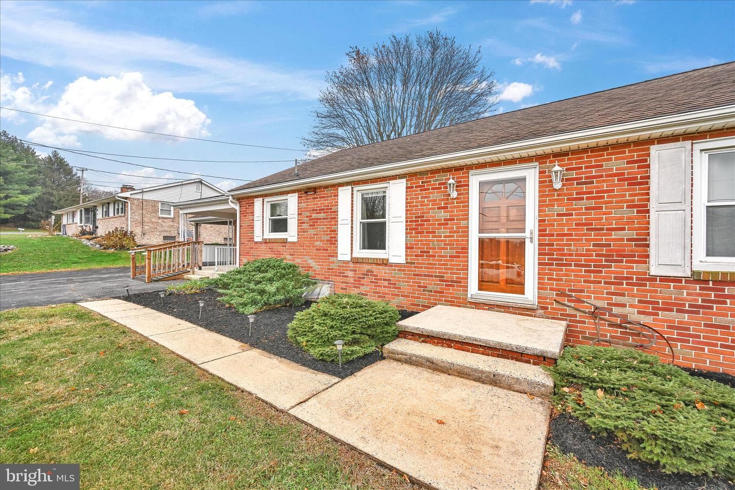 5030 Yorkana Road photo 6