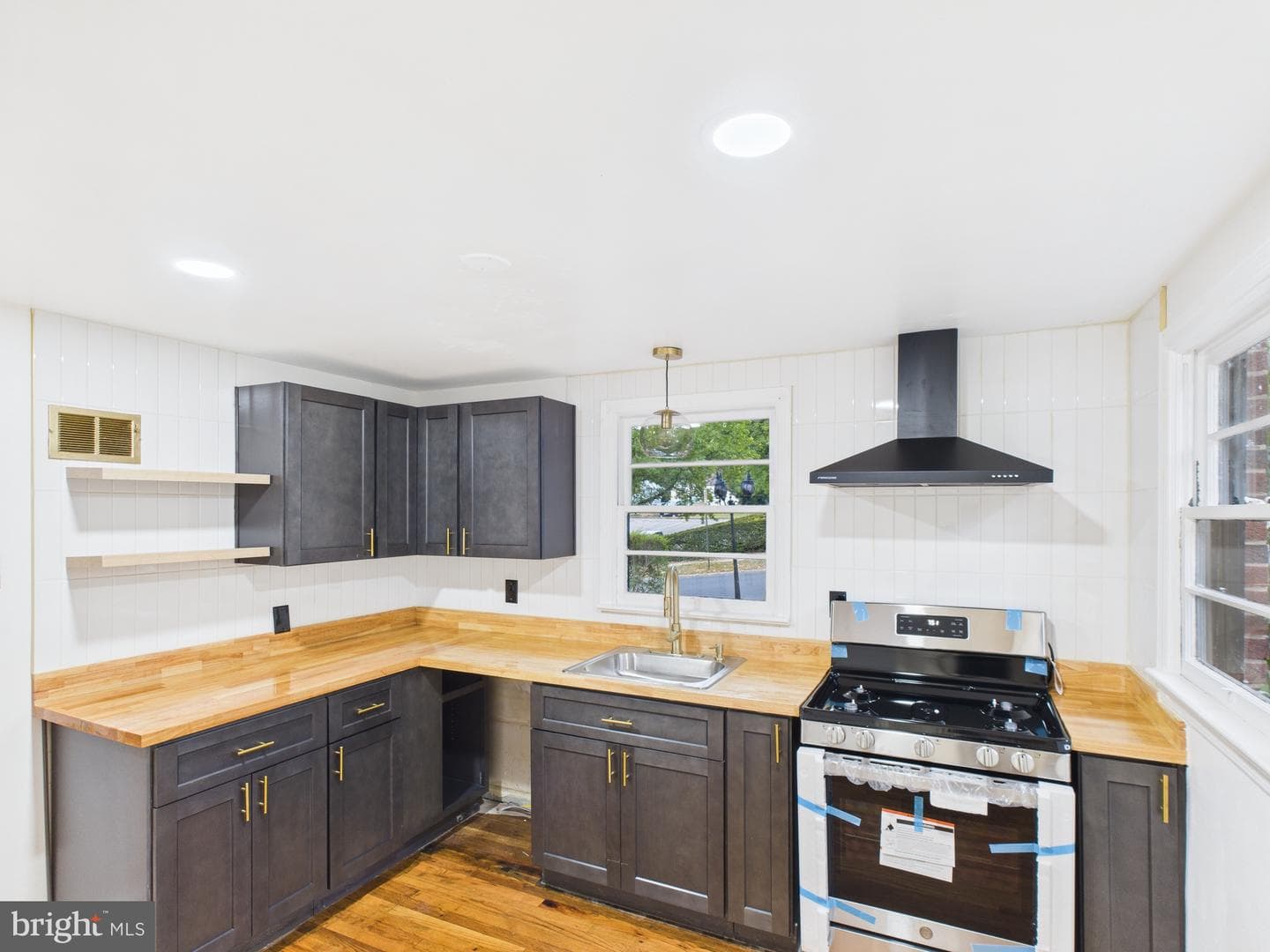 1230 S Albemarle Street photo 9