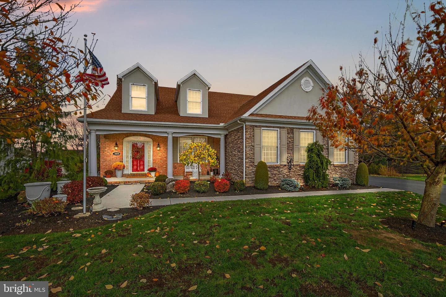 1029 Stonecroft Drive photo 3