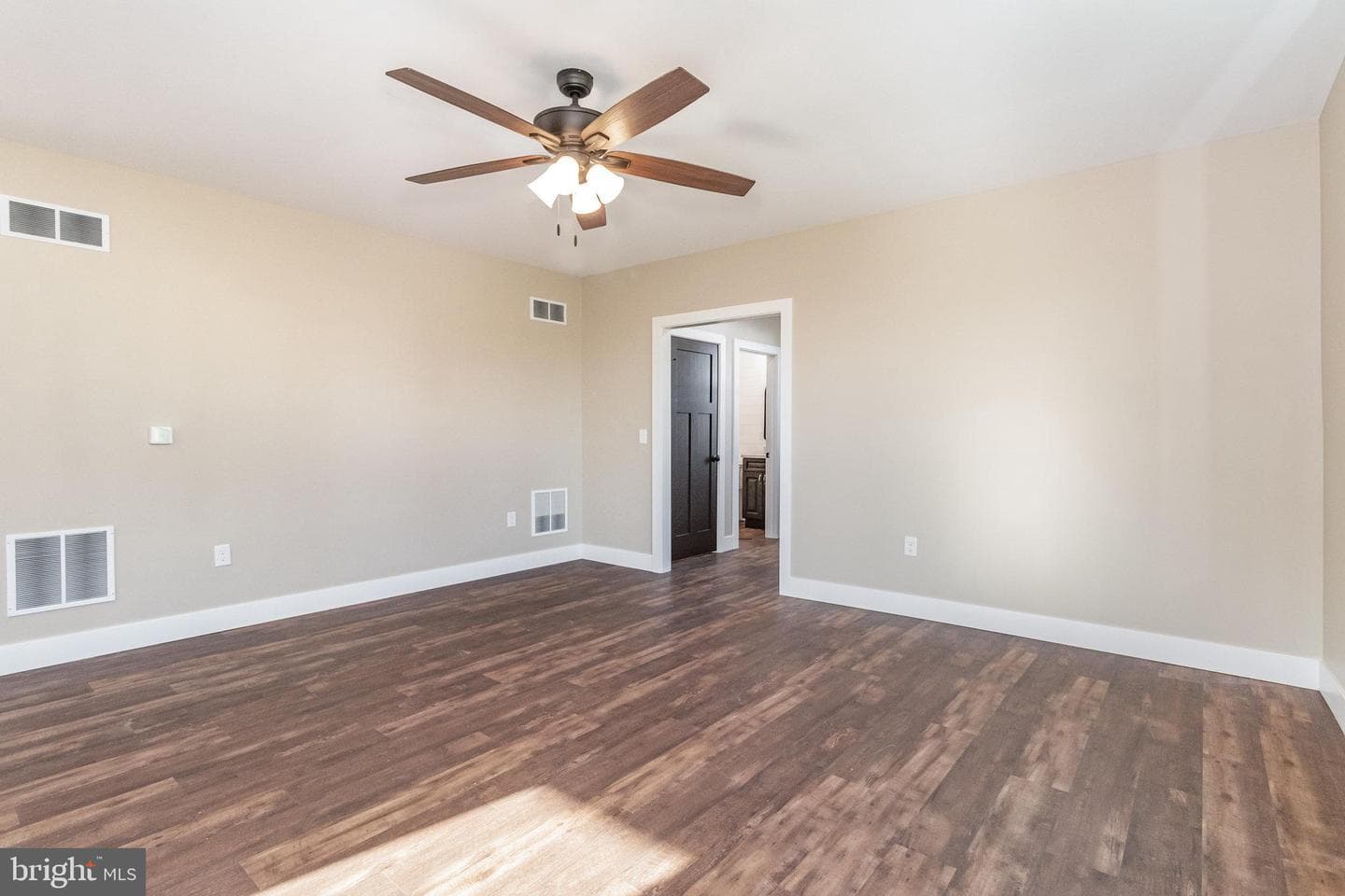 15 Carroll Street photo 6