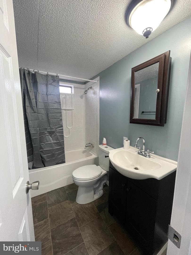 32 Walnut Drive photo 13