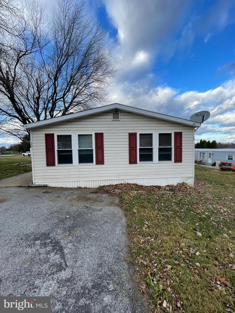 32 Walnut Drive photo 18