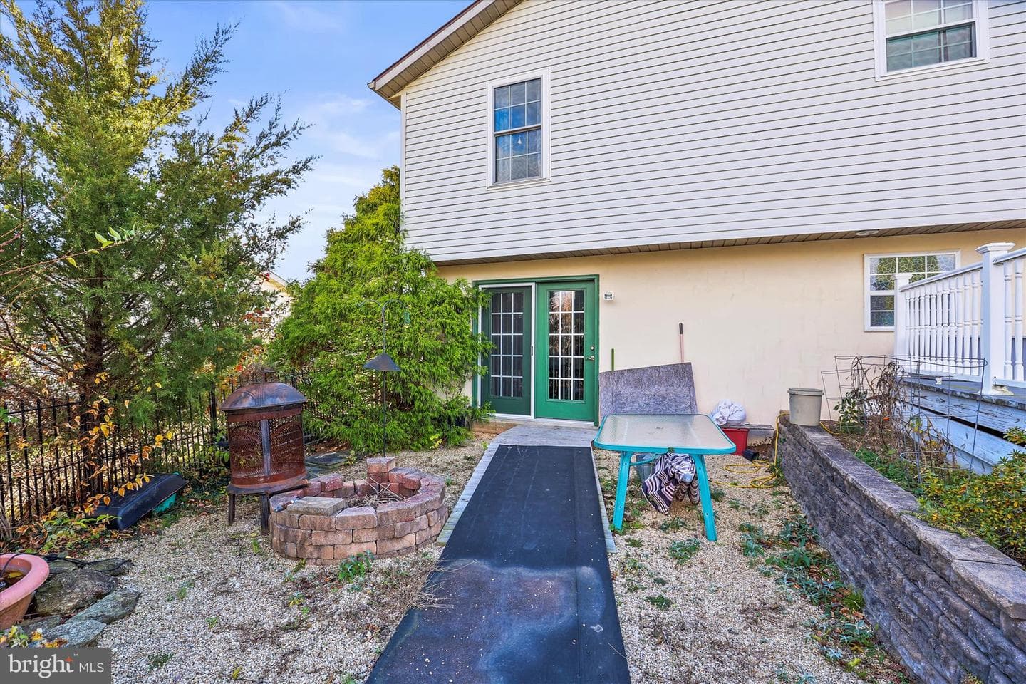 82 Piston Court photo 50